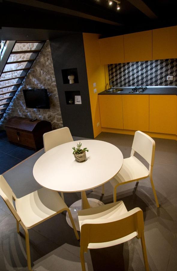 Il Piccolo Loft Holiday Home Palazzolo Acreide Luaran gambar