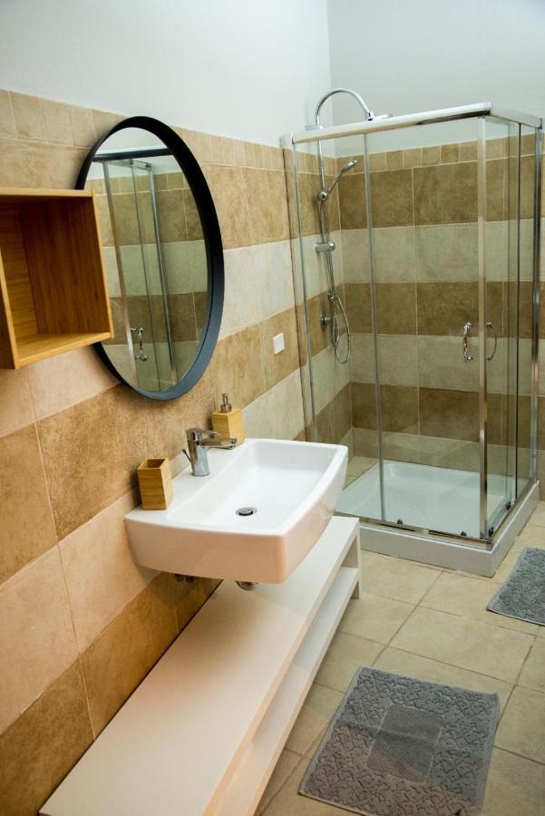 Il Piccolo Loft Holiday Home Palazzolo Acreide Luaran gambar